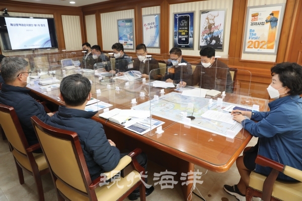 수협중앙회 해상풍력대응지원단 제 1차 회의가 지난달 4일 열렸다.